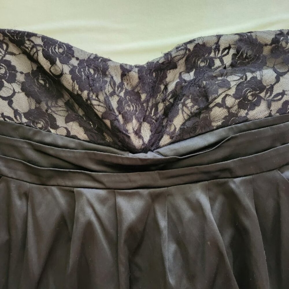 Ruby Rox strapless dress - Picture 3 of 5